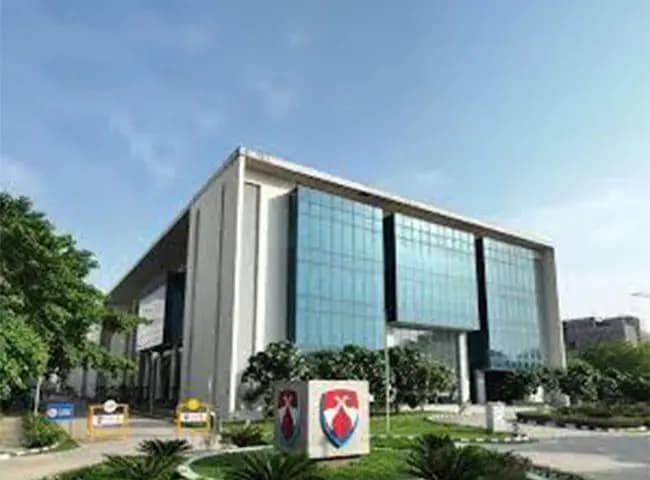 Bennett University Online Banner
